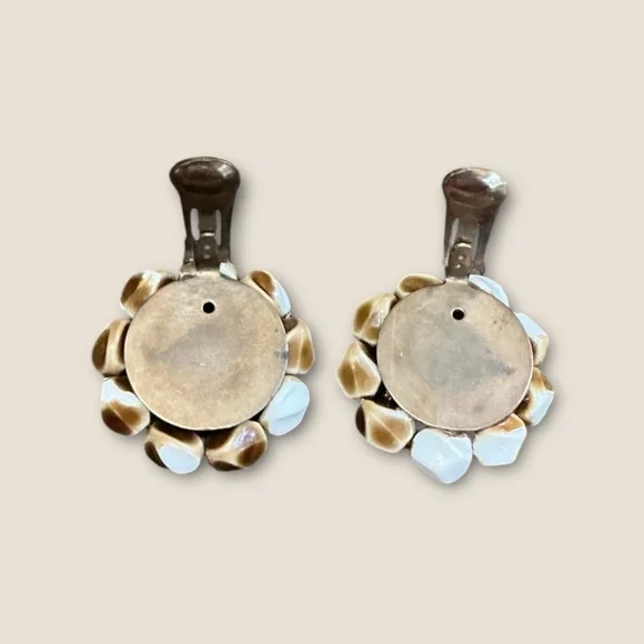 Vintage Beaded Clip On Earrings - Picture 4 of 4